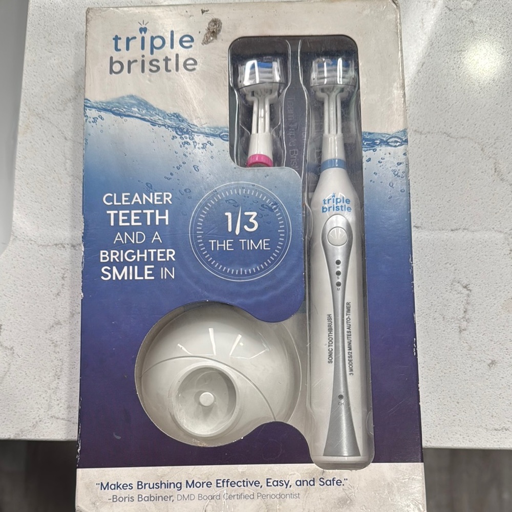 Triple Bristle Electric Toothbrush Set